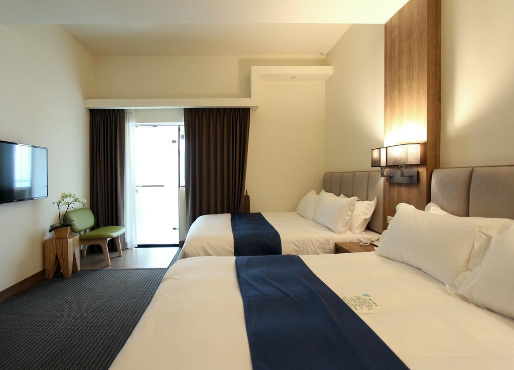 Celebrity 99 Hotel 吉安郷 エクステリア 写真