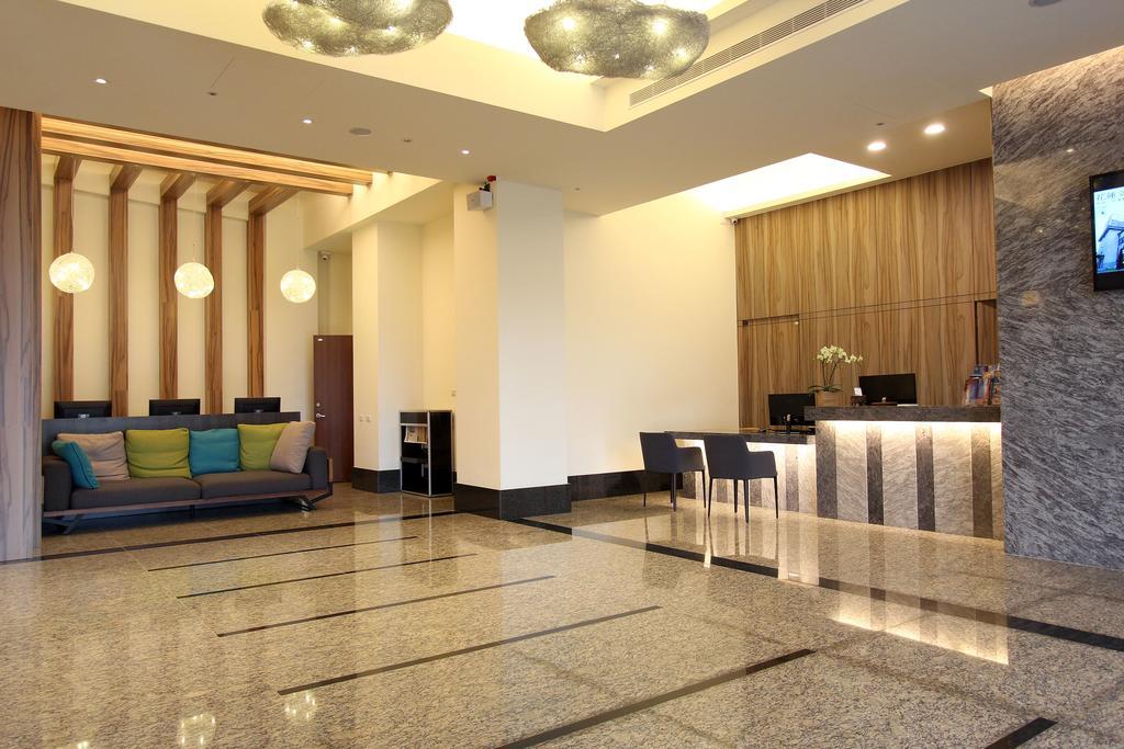 Celebrity 99 Hotel 吉安郷 エクステリア 写真